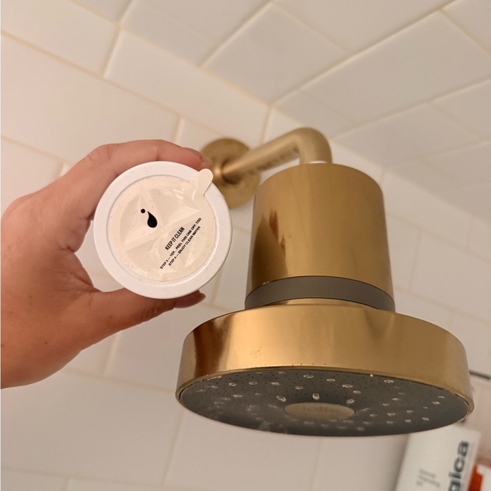 JOLIE SHOWERHEAD GOLD